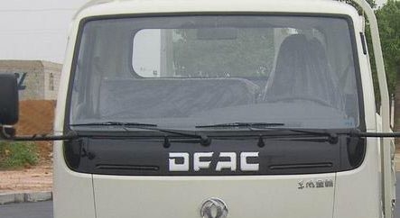 小多利卡對(duì)接式垃圾車(chē)