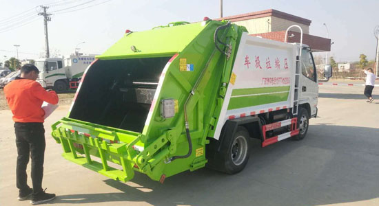 凱馬壓縮式垃圾車☆藍牌