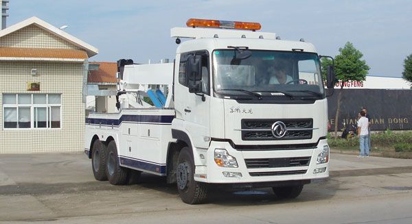 東風(fēng)天龍后雙橋清障車