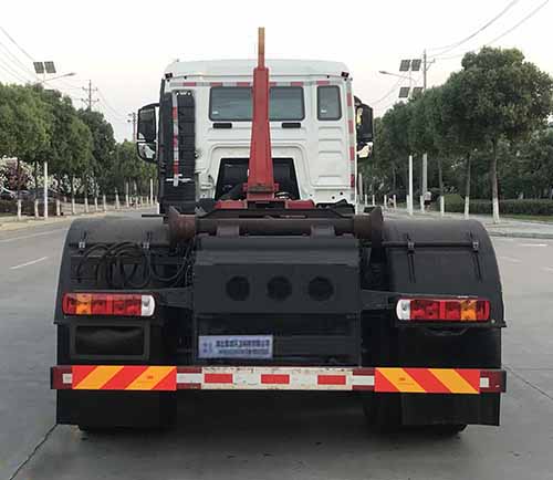 豪沃25噸勾臂式垃圾車