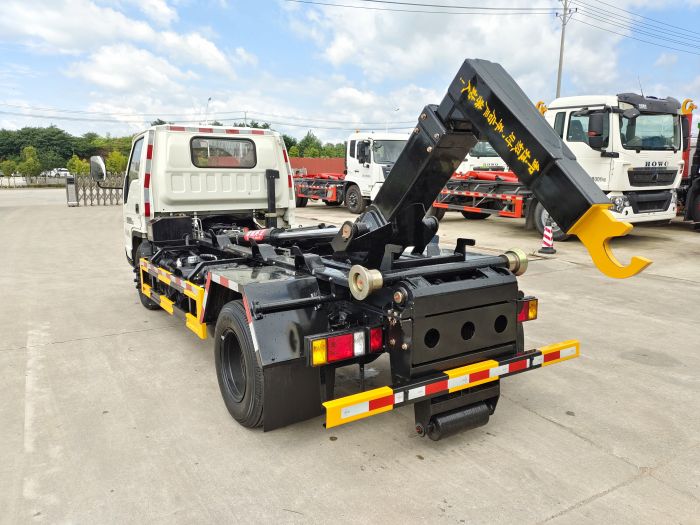 福田時代金剛勾臂式垃圾車