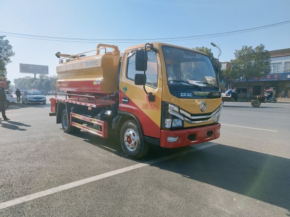 東風(fēng)多利卡D6清洗吸污車-6.5m3