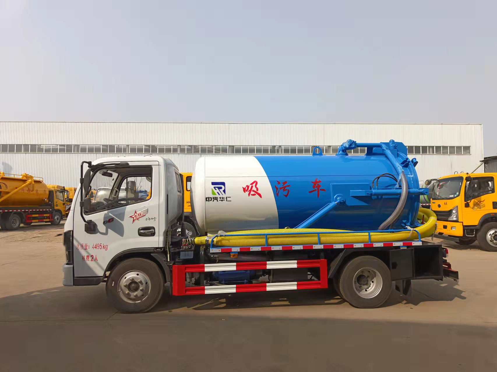 小多利卡吸污車