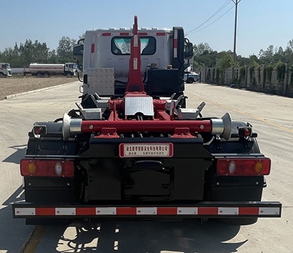 楚帝牌DCD5080ZXXE6型車(chē)廂可卸式垃圾車(chē)