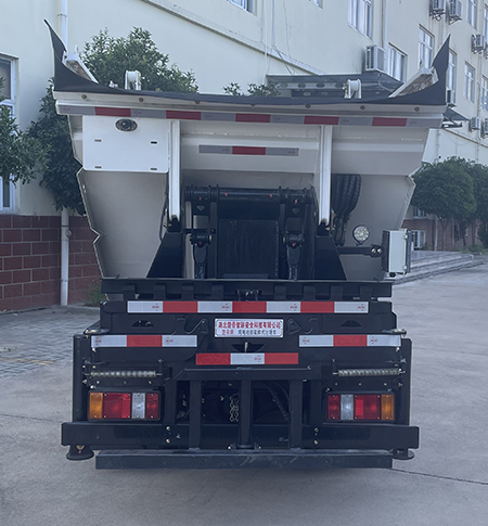 楚帝牌DCD5040ZZZBEV型純電動自裝卸式垃圾車