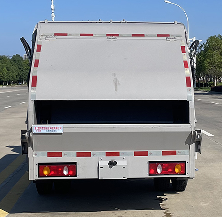 楚帝牌DCD5040ZYSE6型壓縮式垃圾車