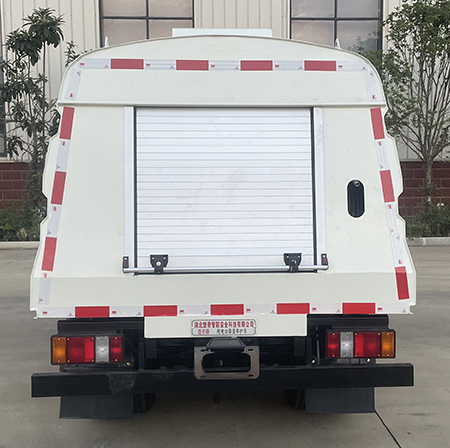 楚帝牌DCD5040TYHBEV型純電動(dòng)路面養(yǎng)護(hù)車