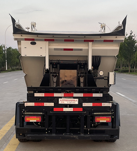 楚帝牌DCD5040ZZZZ6型自裝卸式垃圾車